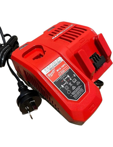 Szybka ładowarka ładuje wszystkie akumulatory...